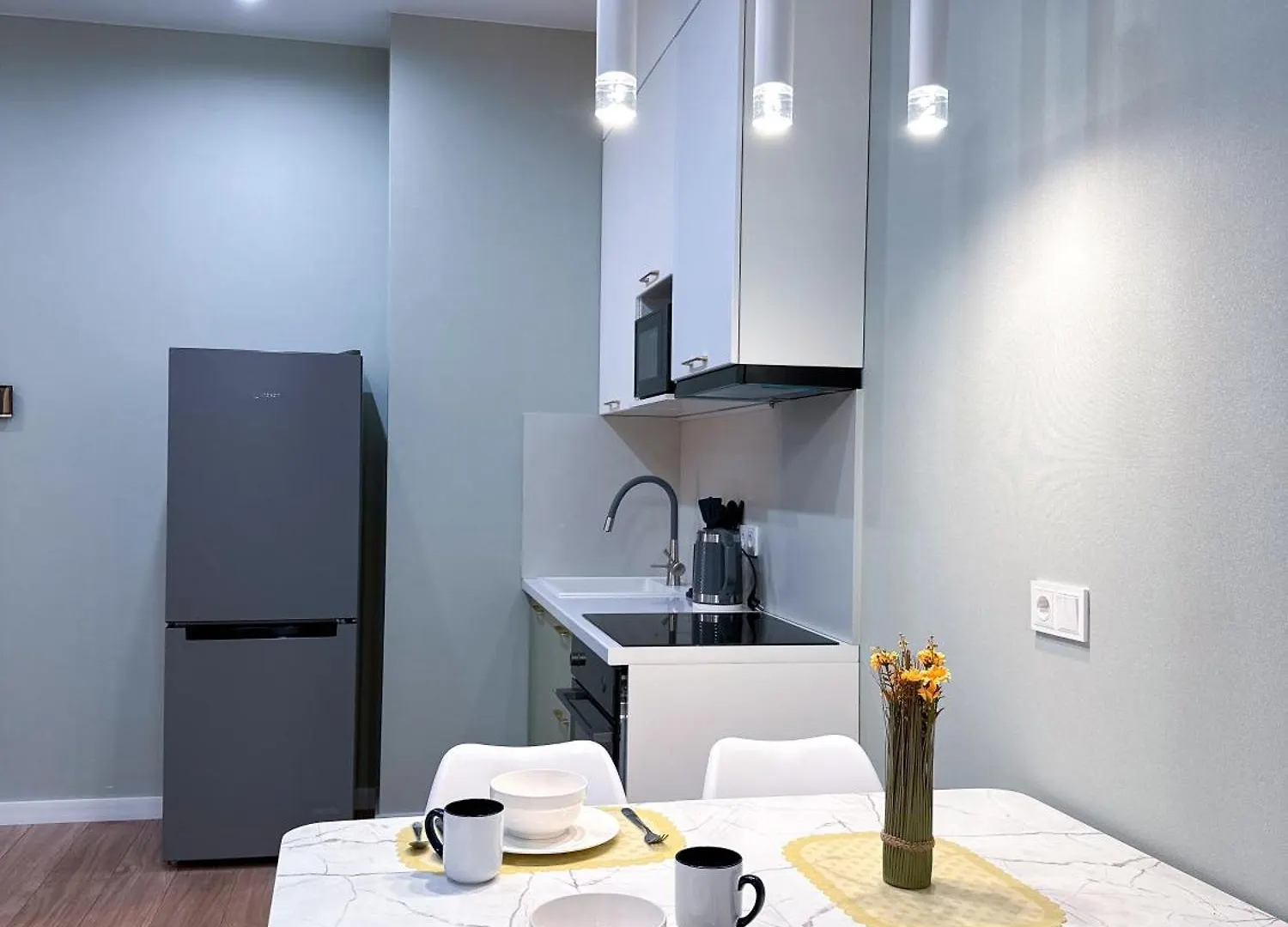 Яркая Студия В Meridian Apartments Almaty