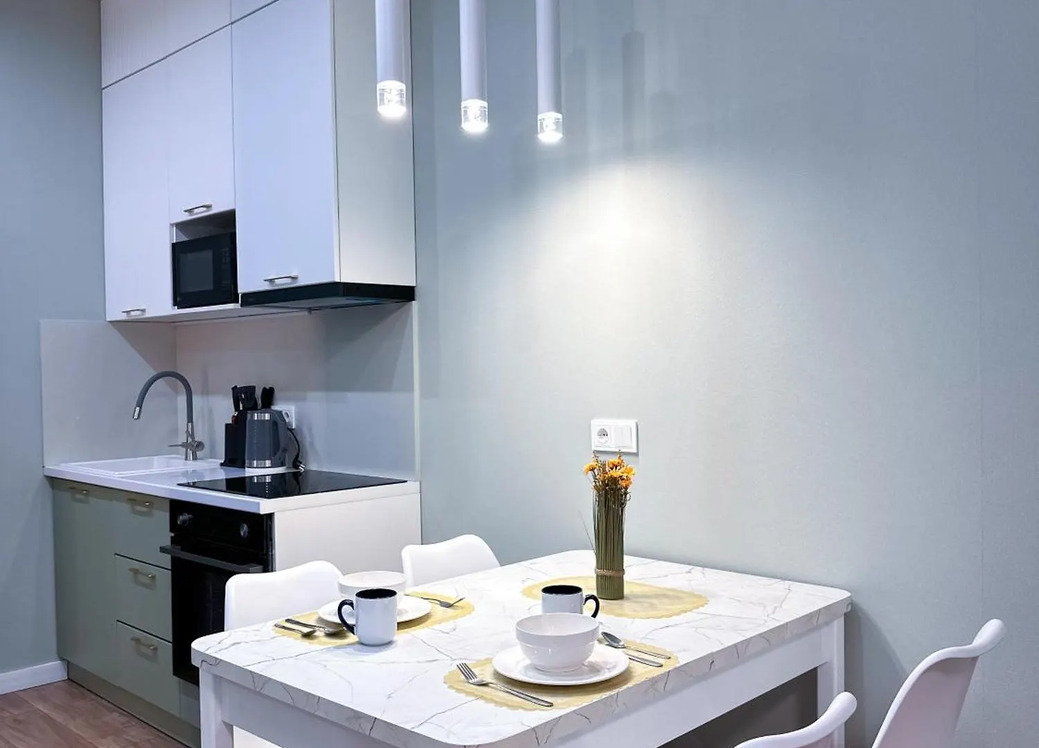 Яркая Студия В Meridian Apartments Almaty